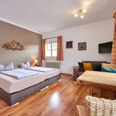 オリンピアハウス