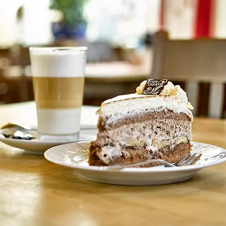 オリンピアハウス