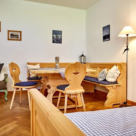 ゲストハウス オリンピアハウス