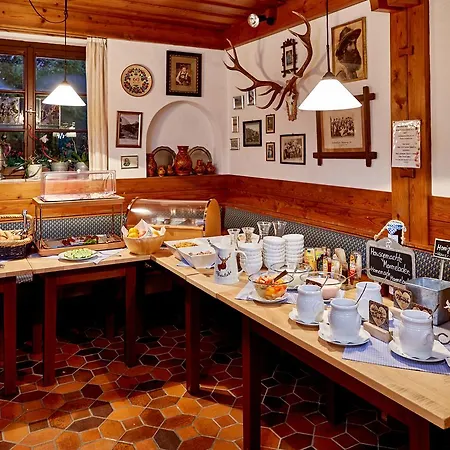 オリンピアハウス