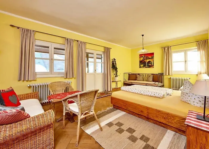 奥林匹亚豪斯酒店 3*